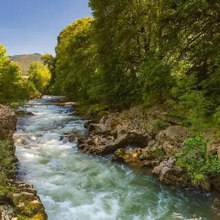 La Orilla Del Sella شقة